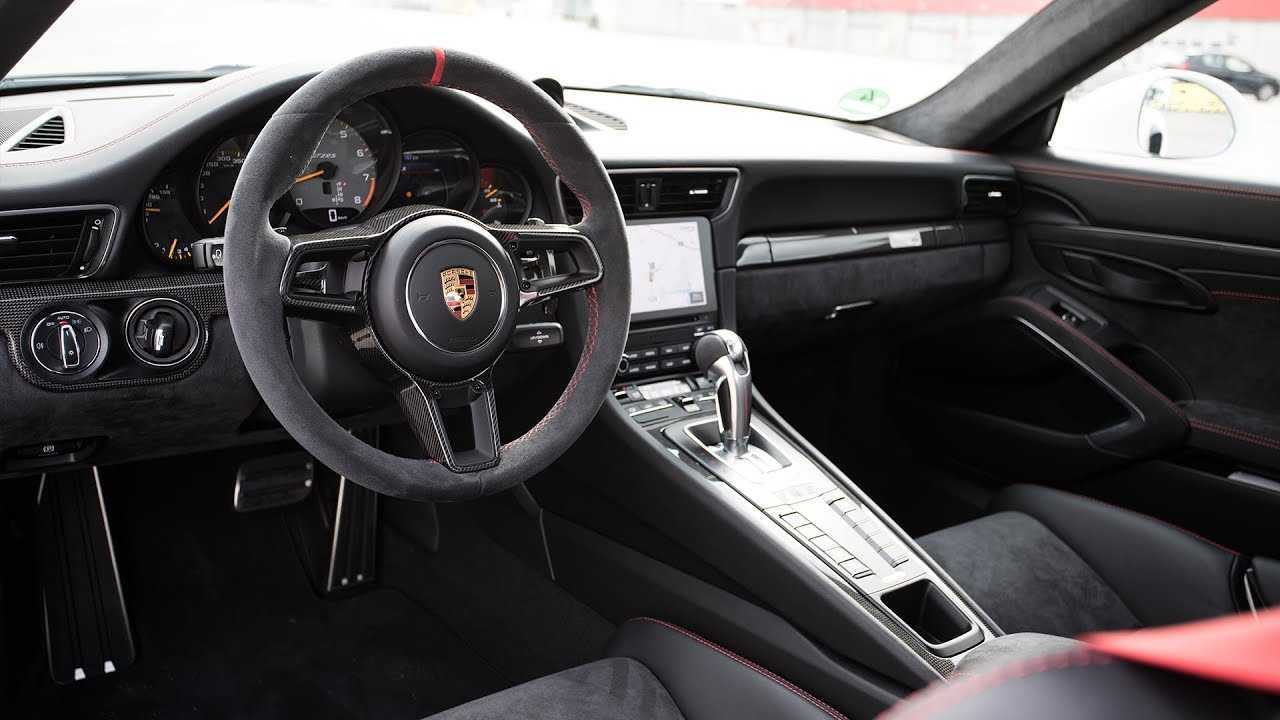 Here is the Best Place To Buy The Porsche 911 GT2 RS In Dubai-pic_3